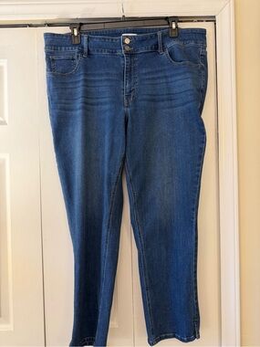 Maurices Women's Narrow Leg Jeans in Dark Blue Denim